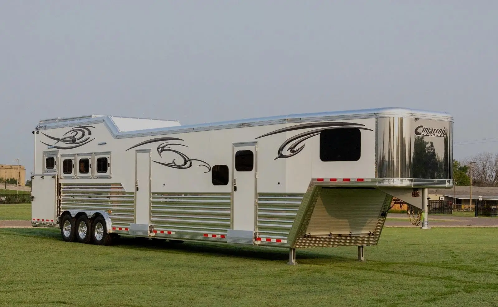 Understanding Horse Trailer Living Quarters